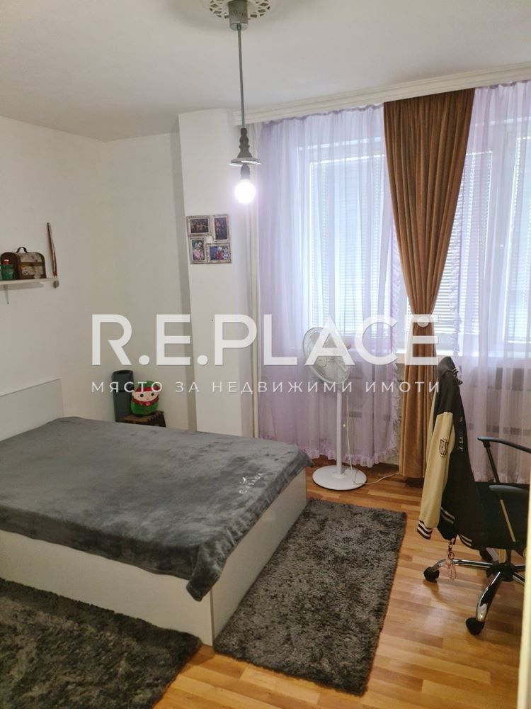 Продава се Тристаен апартамент в Варна, Младост 2 - 76 кв.м за 1674 €/кв.м - Снимка #4