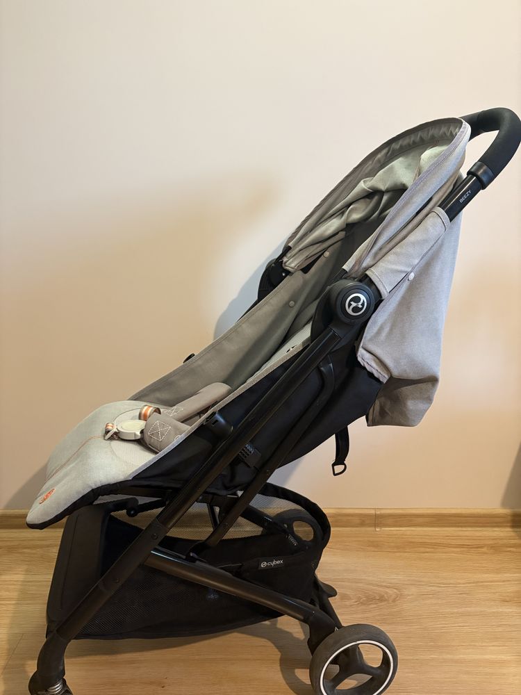 Лятна количка Cybex Beezy