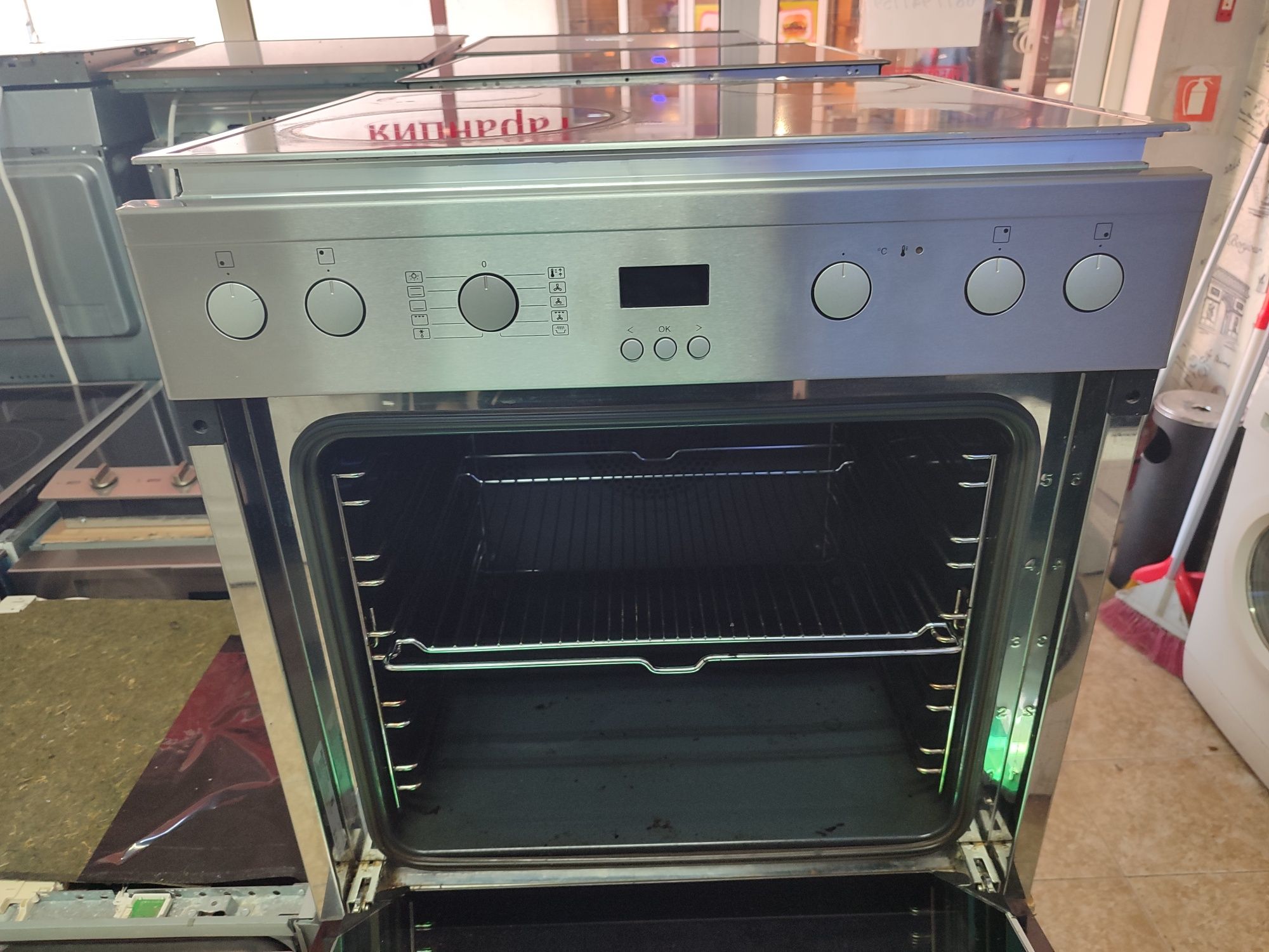 Фурна с котлони Miele H2363E - 76литра.