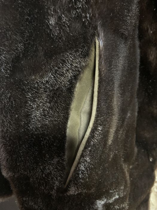 Haina dama din blana naturala de foca, stare perfecta