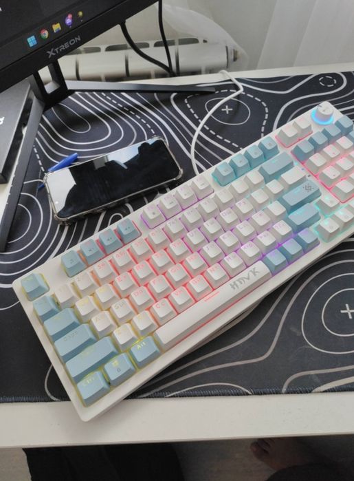 Клавиатура Defender Hawk GK-418 белый