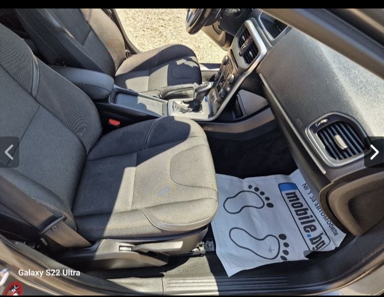 Volvo v40 cross country 2.0 diesel 190hp