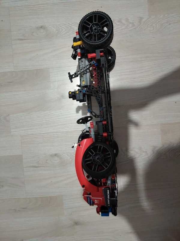 LEGO Technic Ferrari 488 GTE “AF Corse #51”