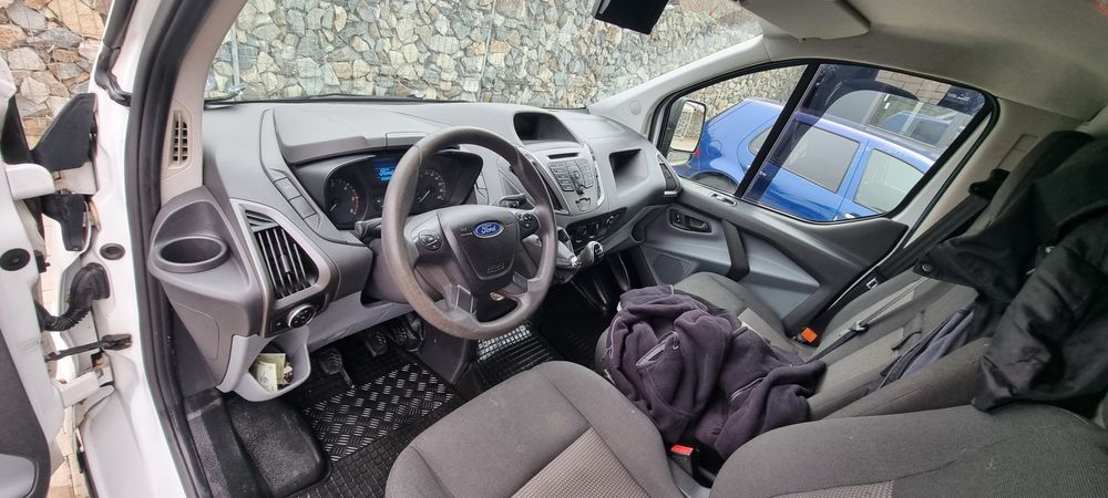 Ford tranzit custom