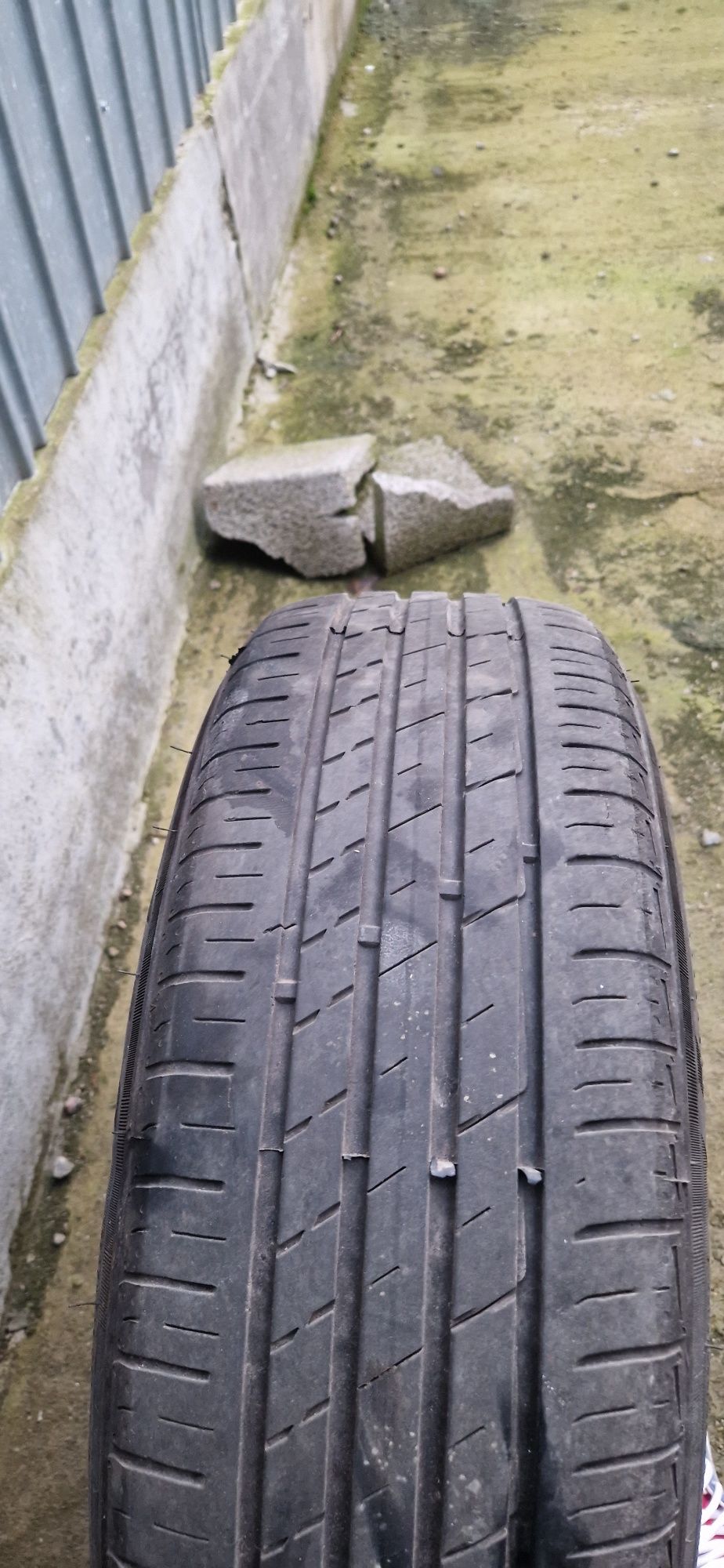 Jante cu cauciucuri aproape noi pentru skoda 195/65r15