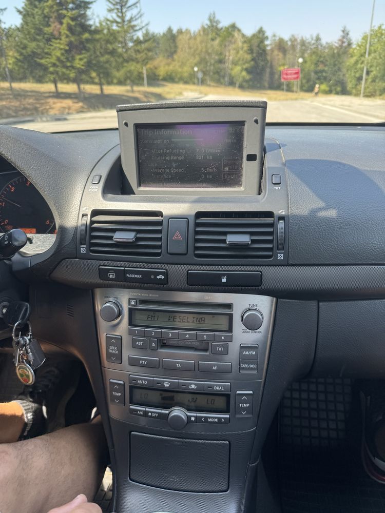 Тойота Авенсис в отлично състояние