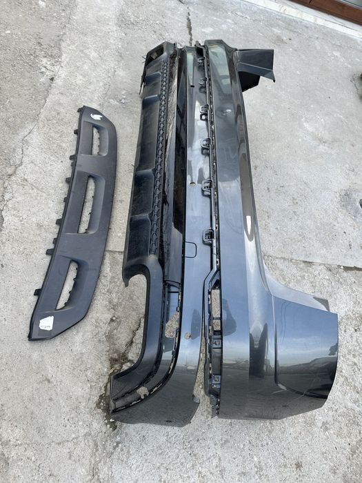 Bară spate audi q8.