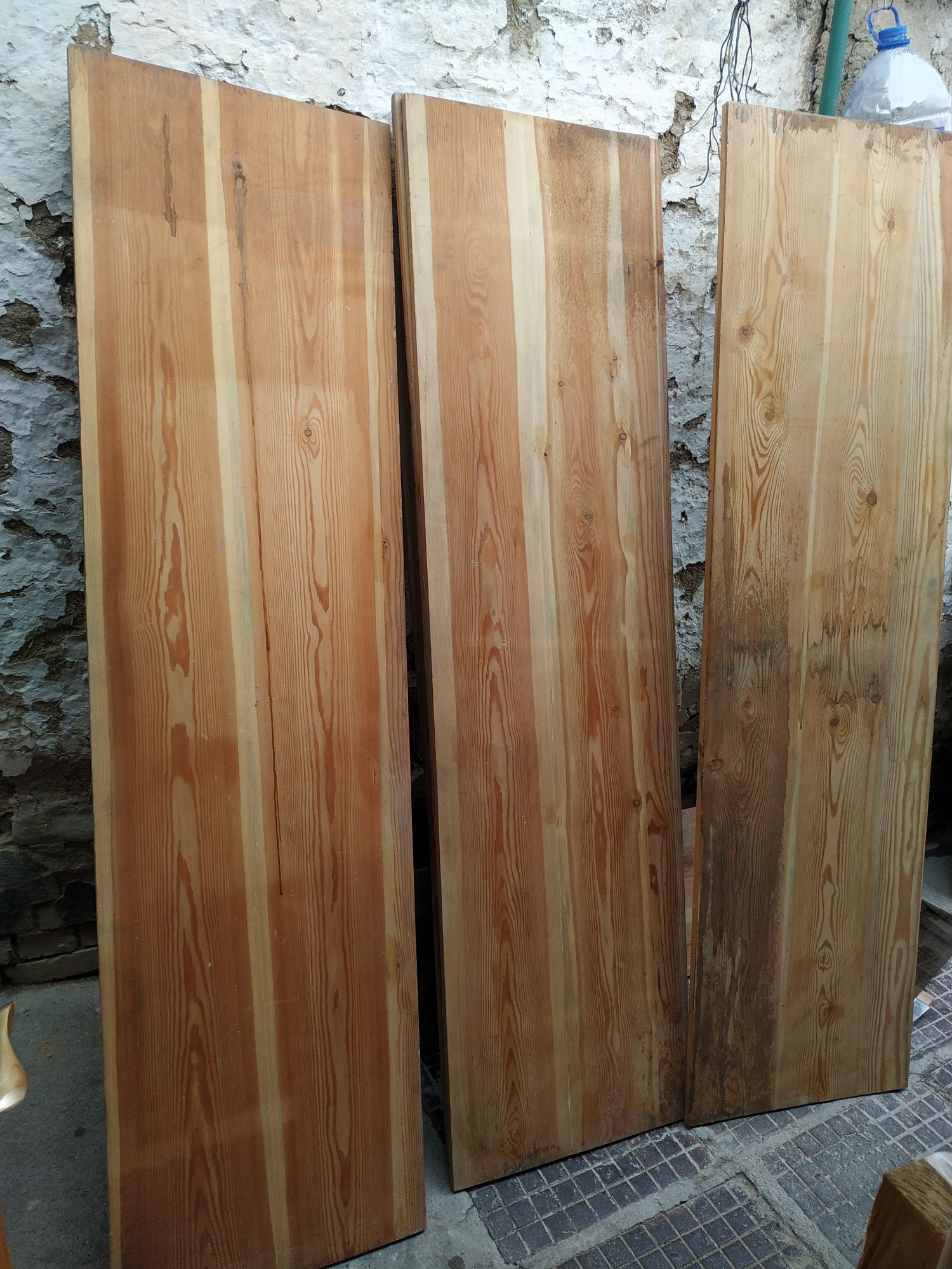 Шкаф дерево деревянный лиственница