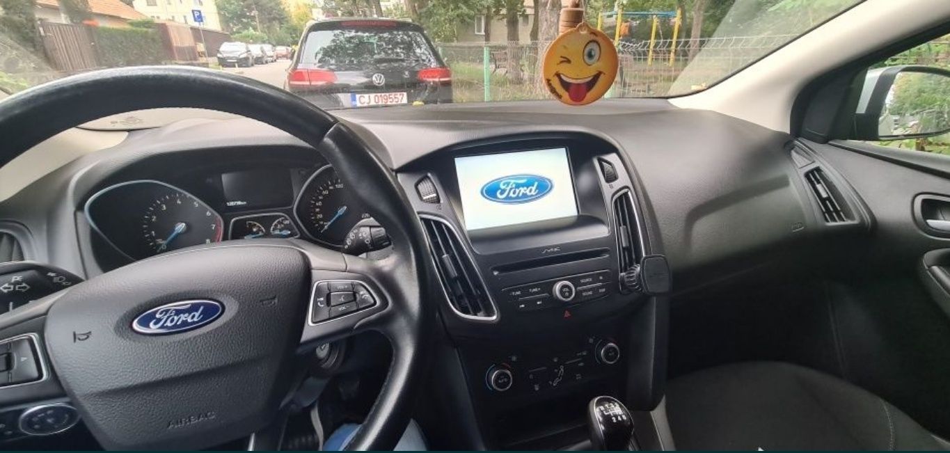 Ford Focus EcoBoost 125CP 
Motorizare 1.0 An 2016 

Descriere Autovehi