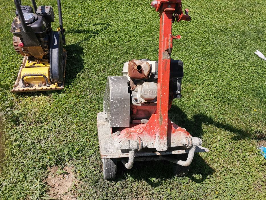 Вибро валяк, трамбовки лакер, лазер лейка 680.