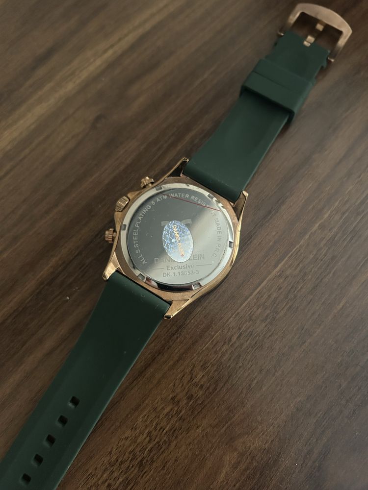 Часы Daniel Klein