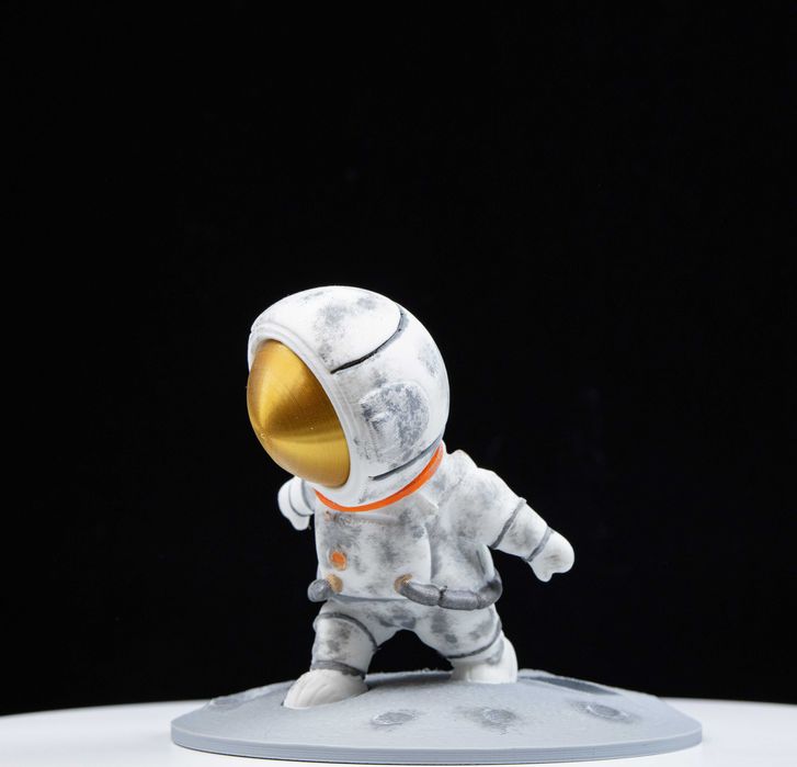 STAND TELEFON ASTRONAUT PE LUNA -Handmade, dry brush + 4 straturi lac