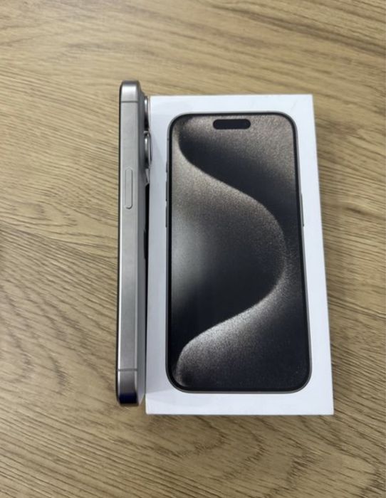 Iphone 15 Pro 128 GB Full Box