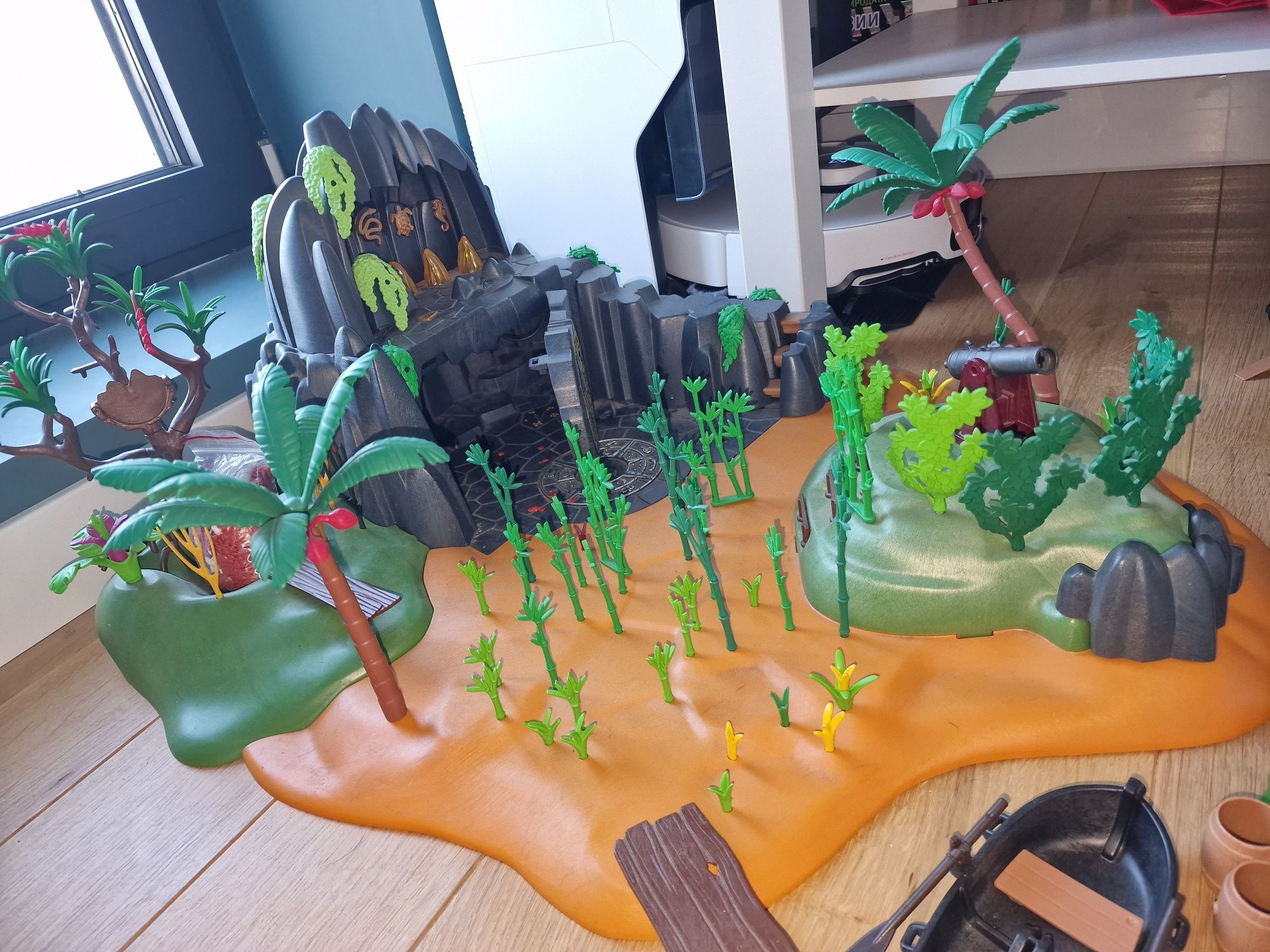 Playmobil огромен пиратски остров