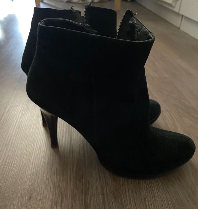 За 5 тыс 2 пары женской обуви