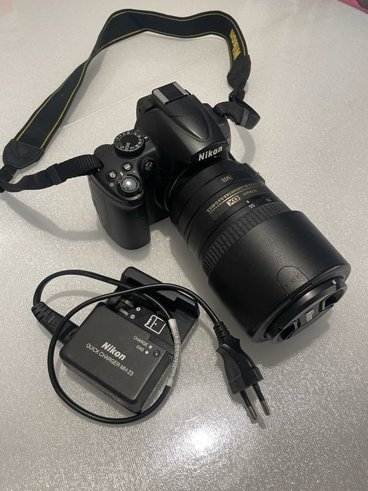 Nikon Digital CameraD5000