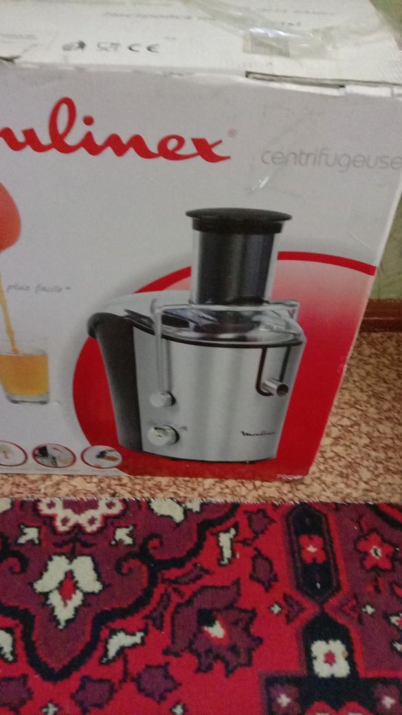 Продам соковыжималку