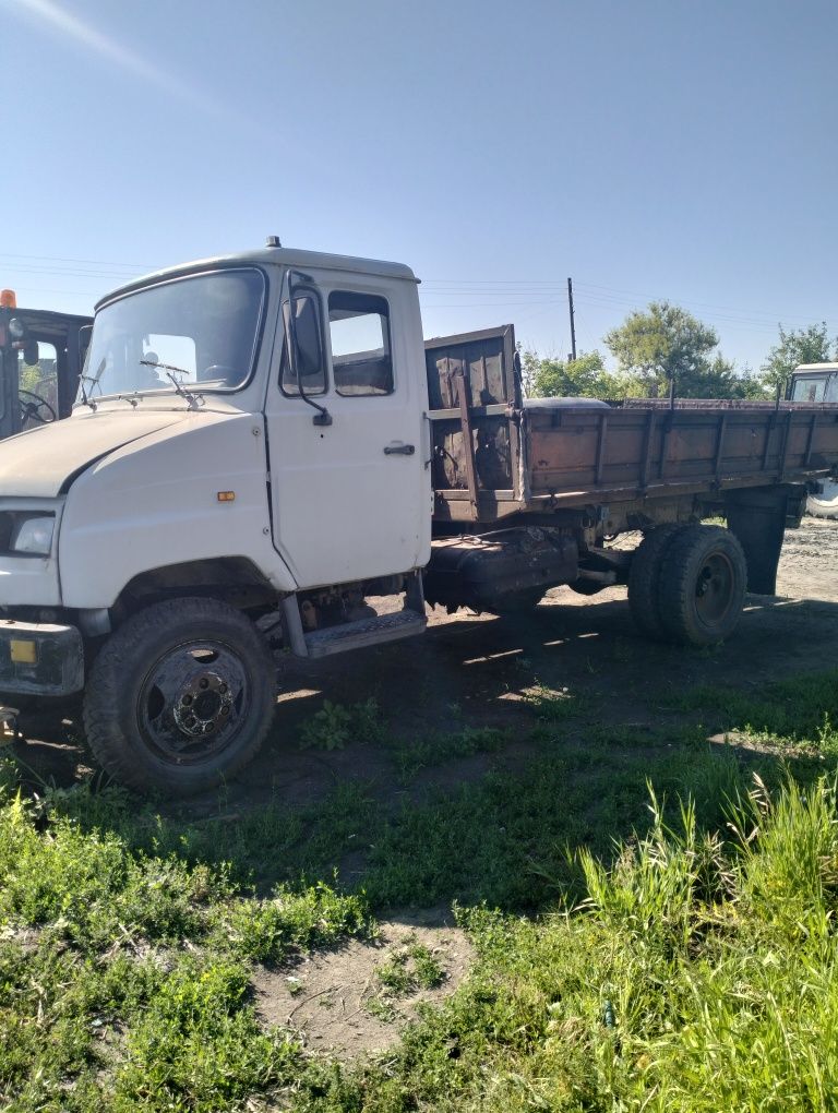 Продам ЗИЛ бычок самосвал 2000