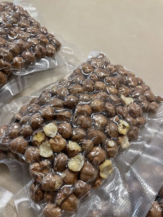 Vând alune de pădure bio