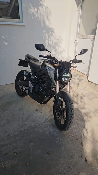 Honda cb125r an 2021 pentru A1