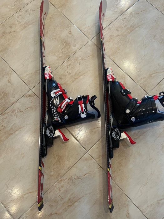 Set schiuri+clapari pentru copii.