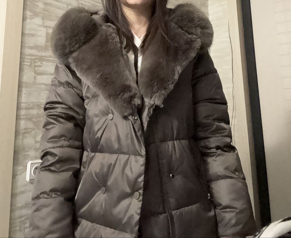 Продам женскую зимнюю куртку