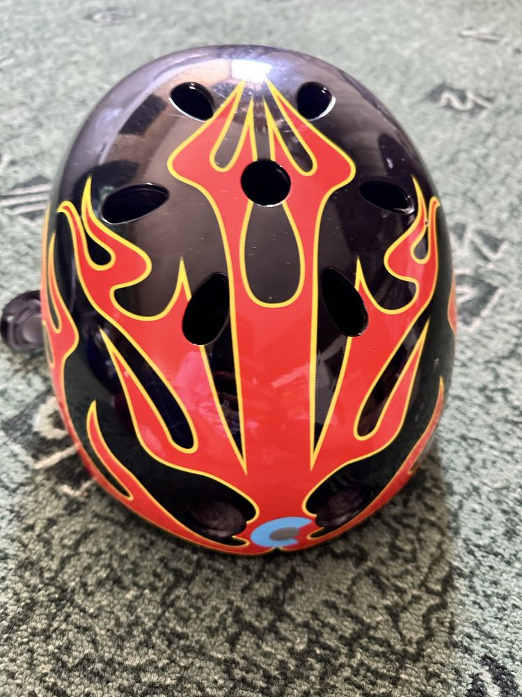 Защитный велосипедный шлем детский