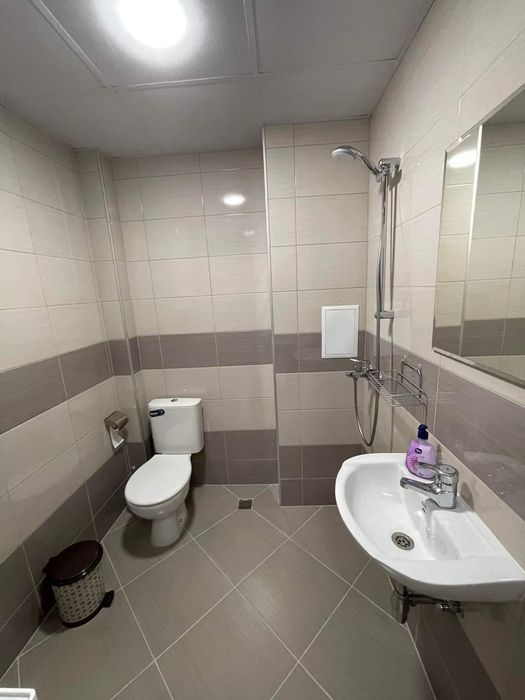 Дава се под наем Двустаен апартамент в Бургас, Лазур - 55 кв.м за 510 € - Снимка #4