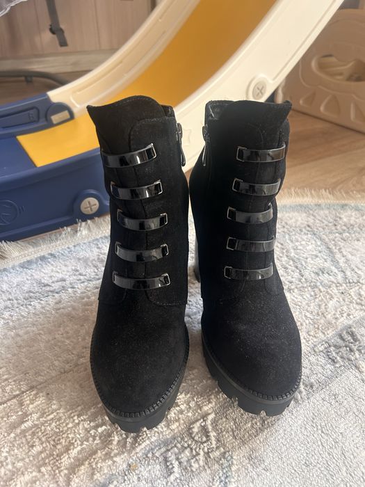 ботильоны чистые 1 раза надевала на той