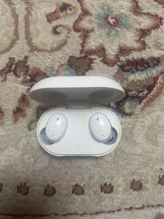 Продается наушники Оппо