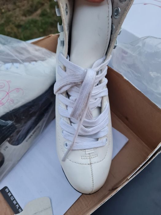 Patine gheata fetite m. 35