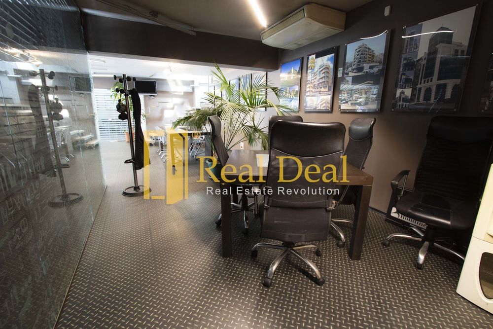 Дава се под наем Офис в София, Лозенец - 255 кв.м за 1200 € - Снимка #2