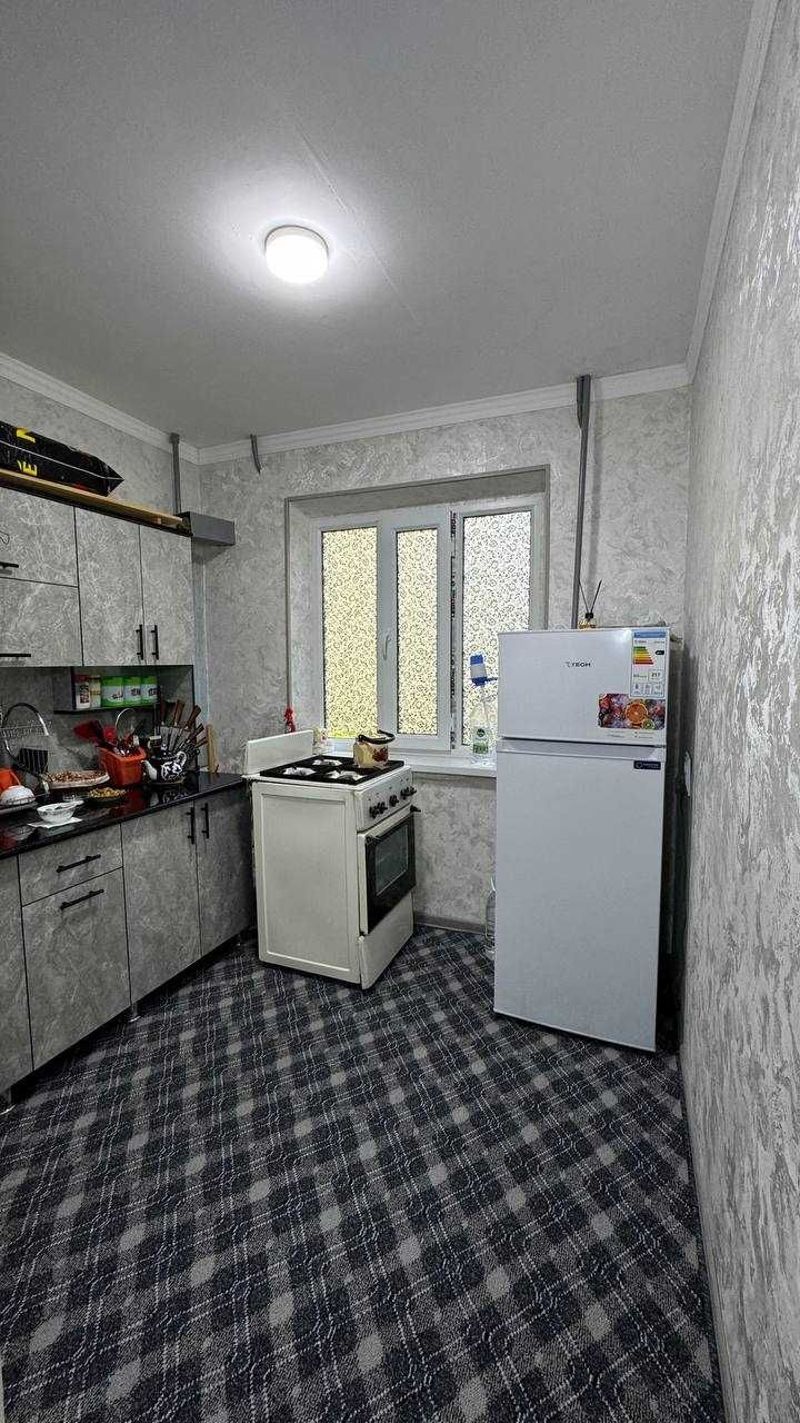 Киргили АТС. 1 хонали 2 қават  сотилади.ID:282520