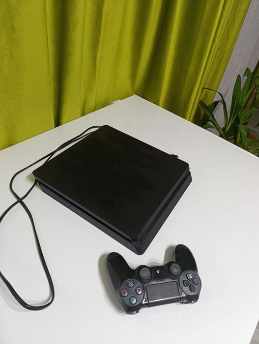 PlayStation ps4slim