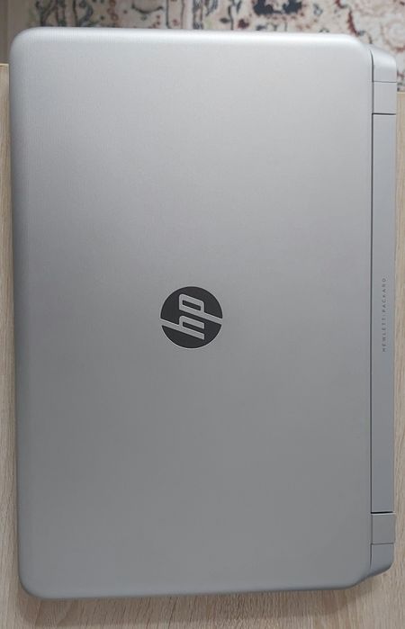 Ноутбук HP PAVILION 15-p008sr серебристый