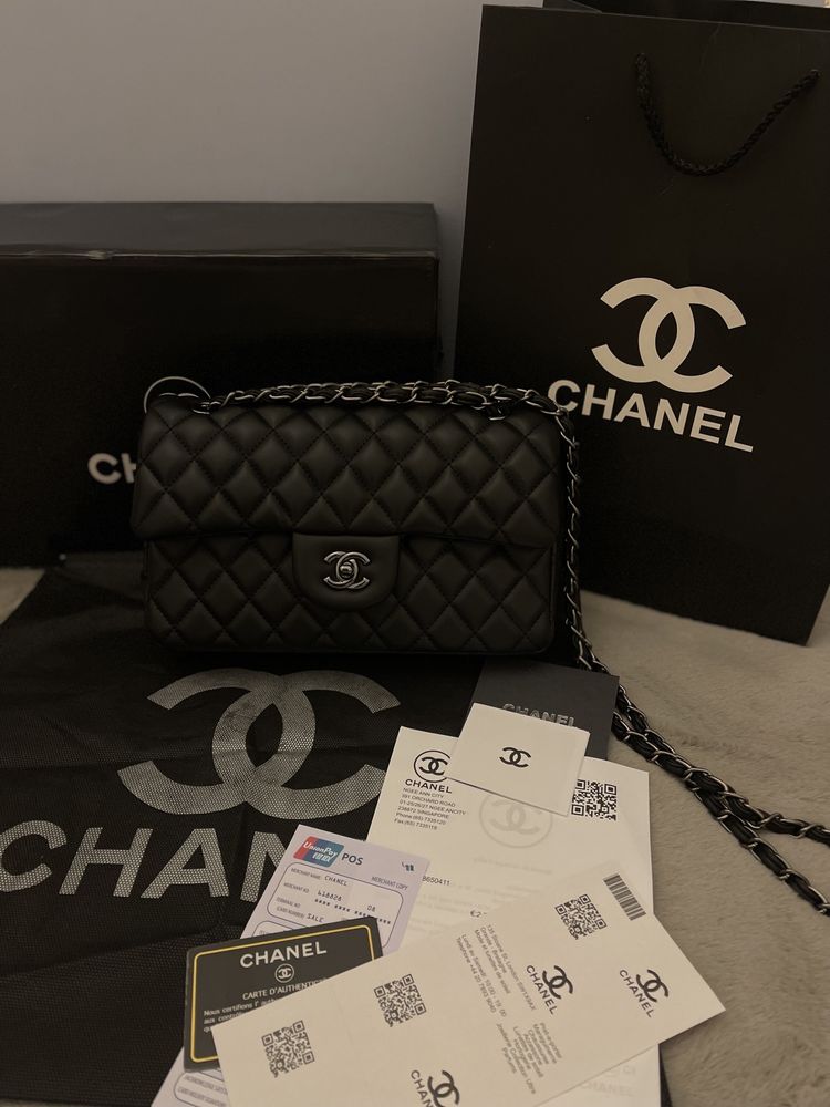 Poseta Chanel neagra