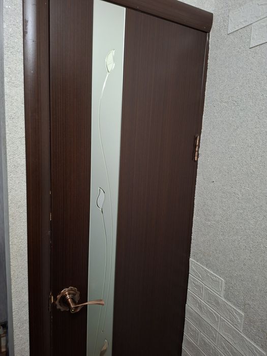 Отдам дверь межкомнатную