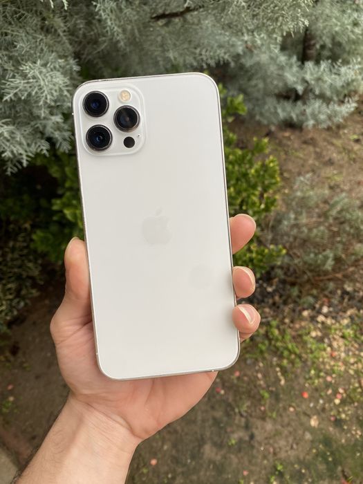 iPhone 12 pro max 100% baterie