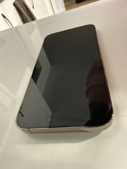 Продавам apple iphone 14 pro max