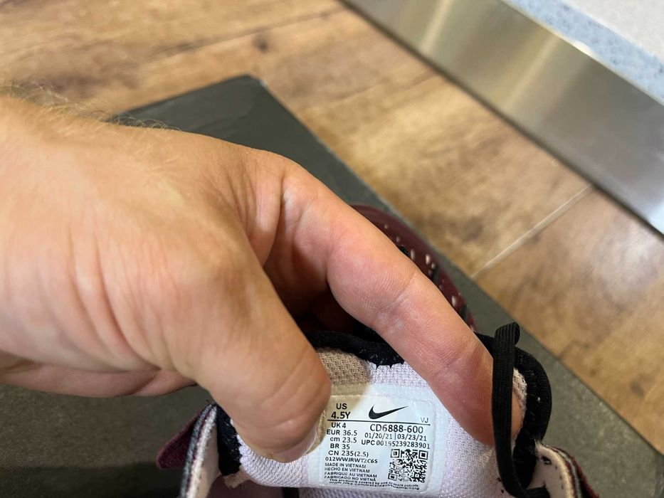 ОРИГИНАЛНИ *** Nike React Vision /Dark Beetroot/Metallic Silver