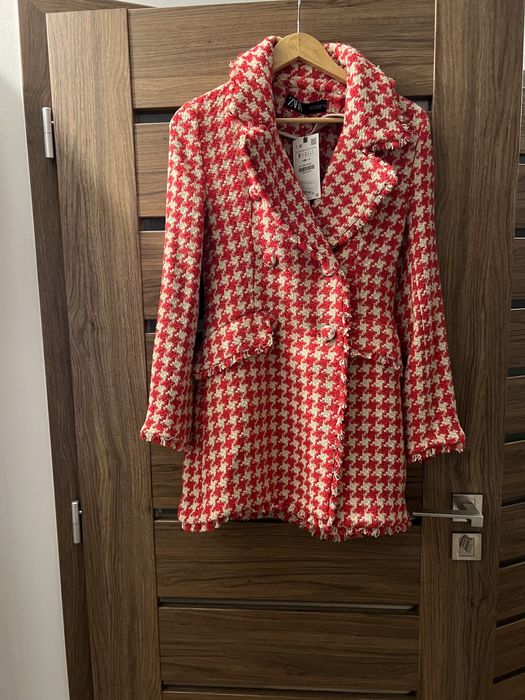 Palton Zara nou carouri