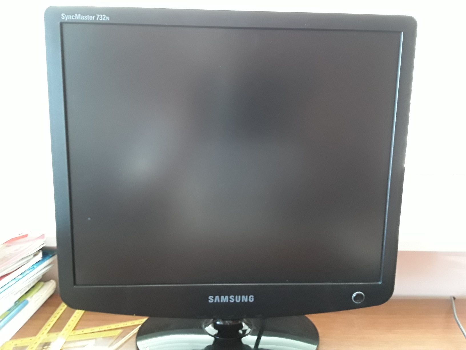 Samsung 17"