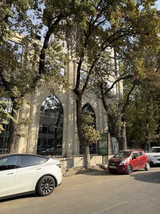 продается помещение в центре.ориентир Poytaxt ЦУМ