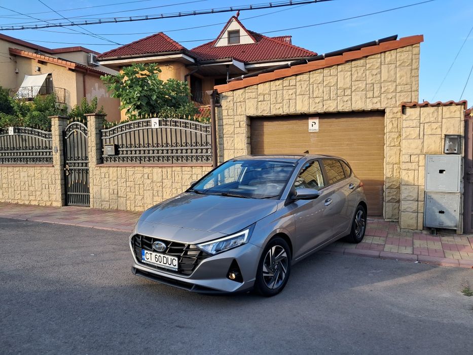 HYUNDAI I20 //  13.350 € /  2021  //  13 .000 KM / / Model -  Led Line