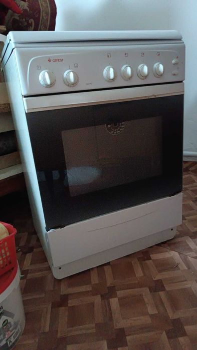 продам Газовая плита Gefest