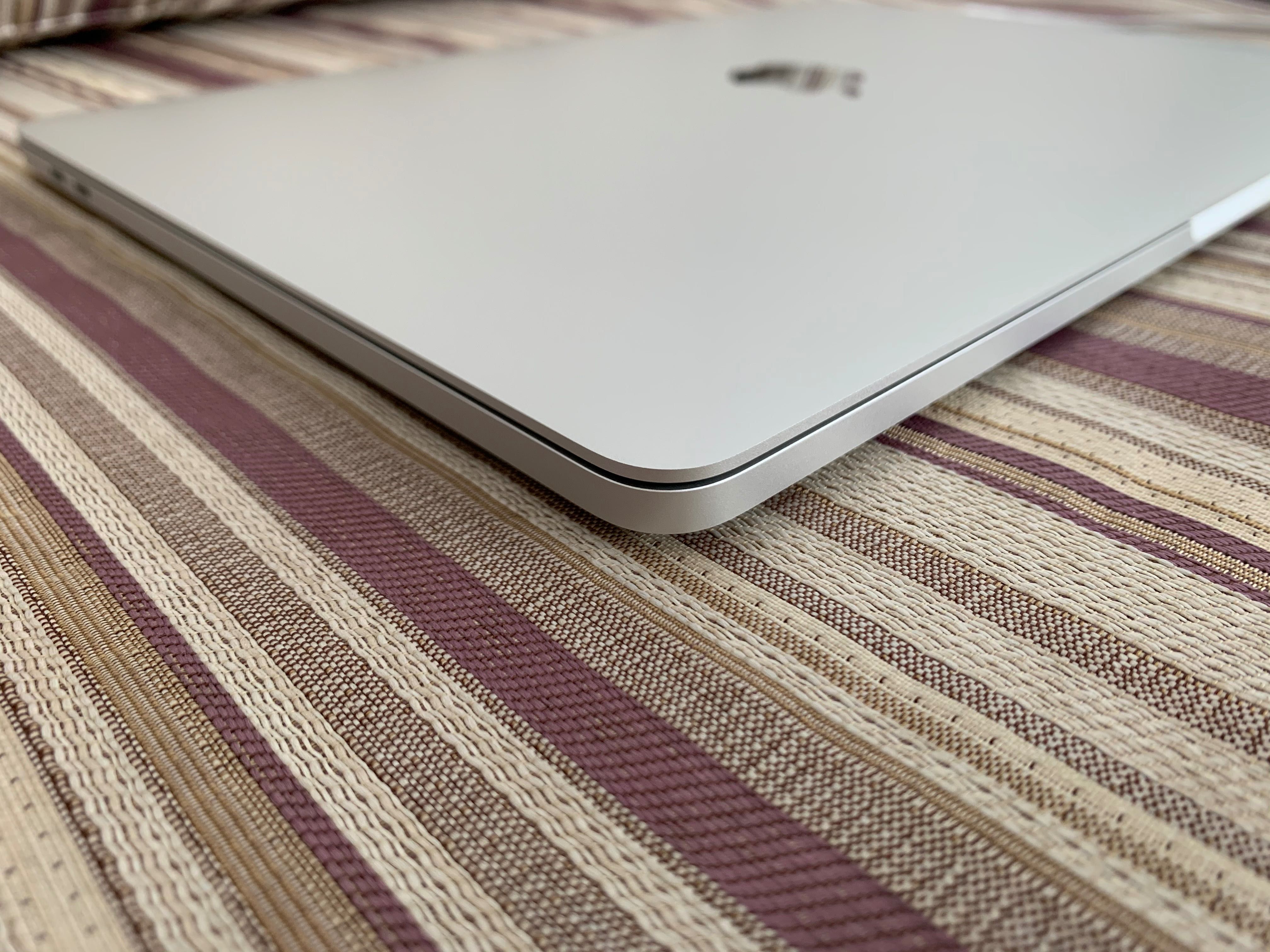MacBook Pro Retina 13 2020 2.0GHz i5 4-Core/16 RAM/ 512GB SSD