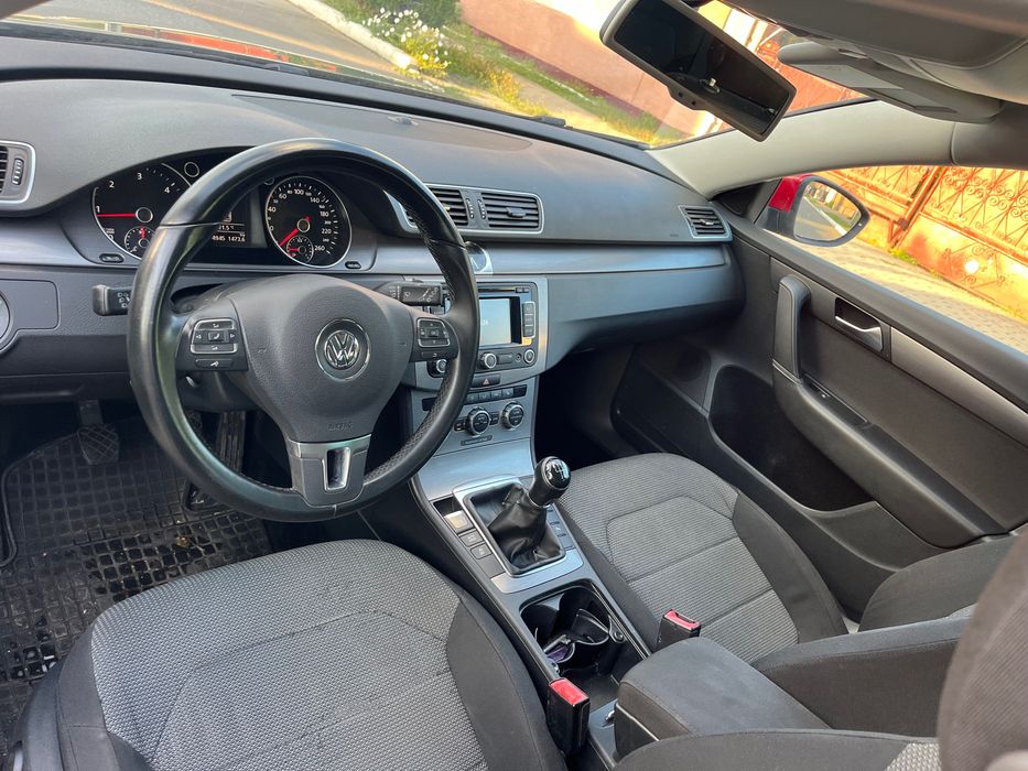 Passat B7 break fabricat 2013 diesel 140 cp proprietar