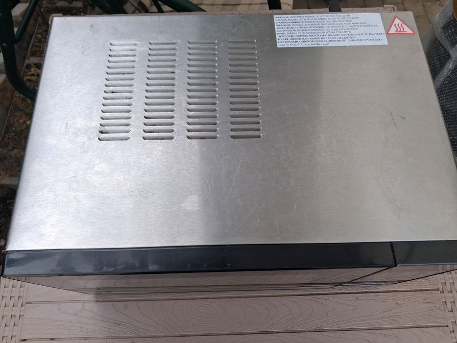 Cuptor cu microunde/gril 28 litrii inox General Electric