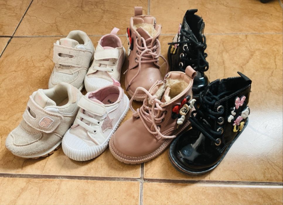 Incaltaminte bebelusi marimea 20