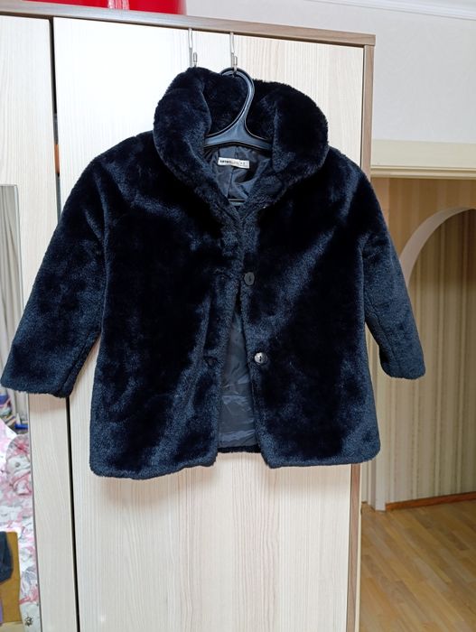Шубка искусственная на 4-5 лет